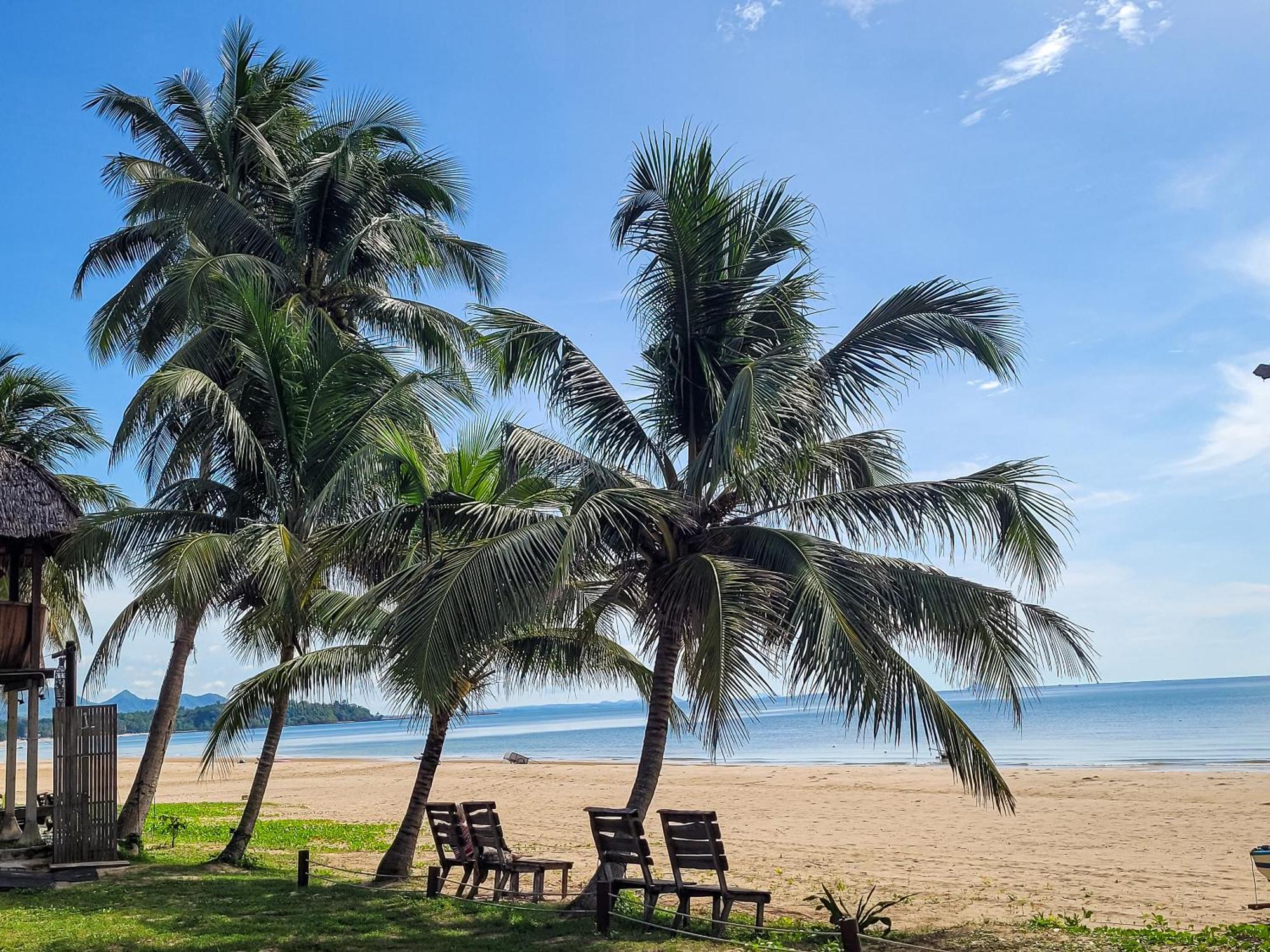 Chumphon Cabana Resort Exterior photo