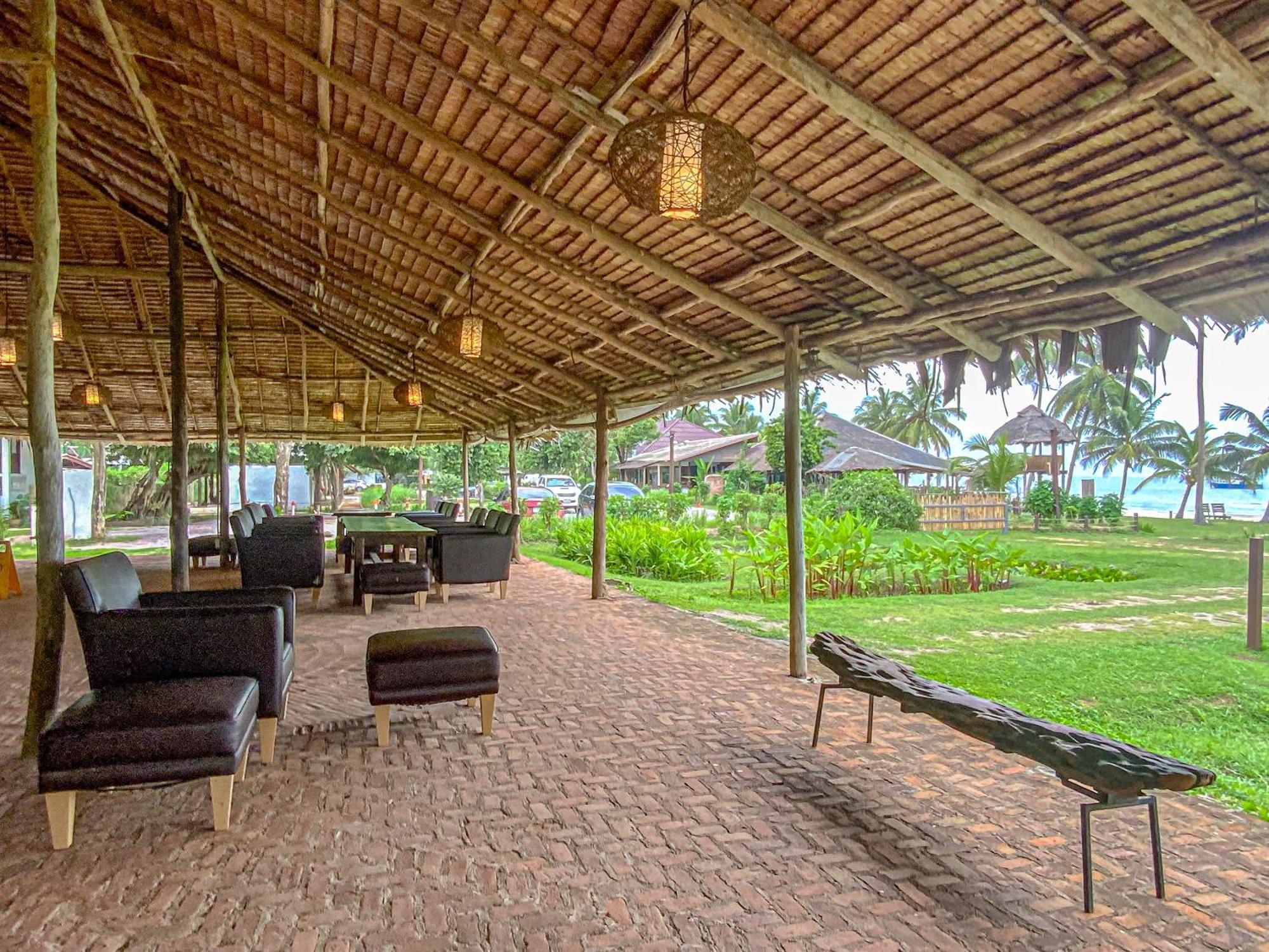 Chumphon Cabana Resort Exterior photo