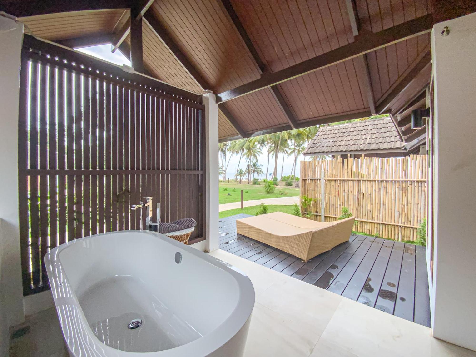 Chumphon Cabana Resort Exterior photo