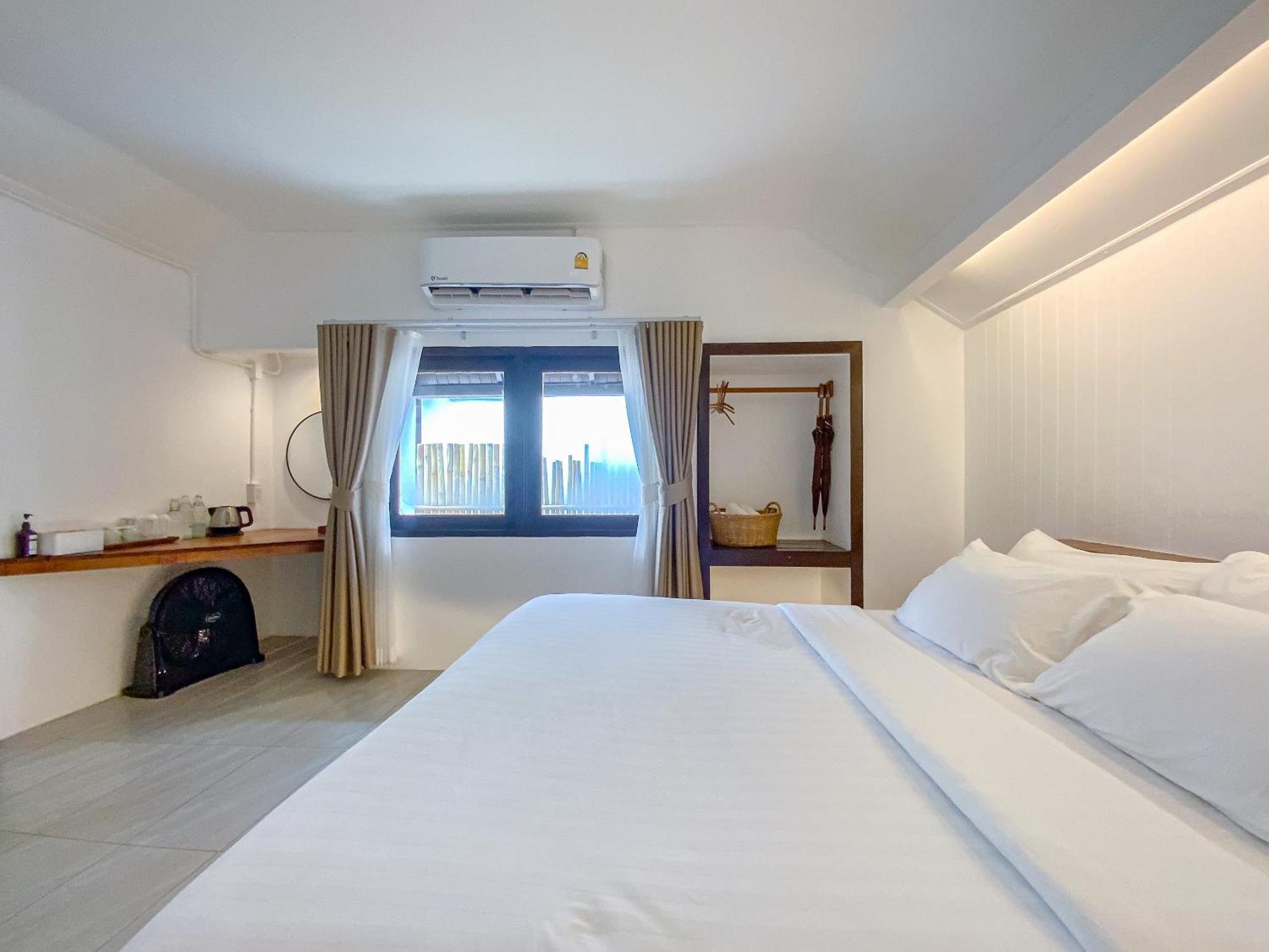 Chumphon Cabana Resort Exterior photo