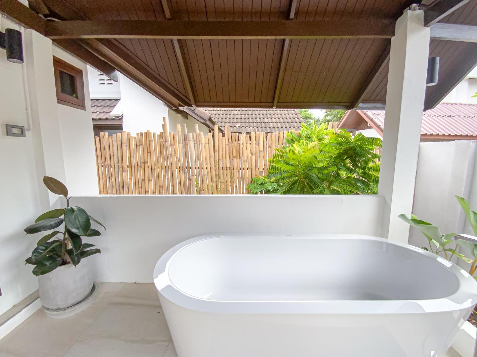 Chumphon Cabana Resort Exterior photo