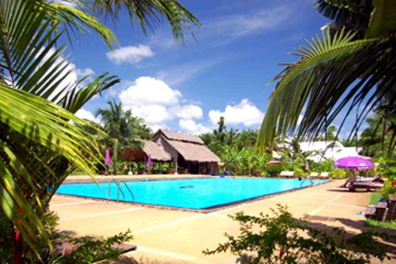 Chumphon Cabana Resort Exterior photo