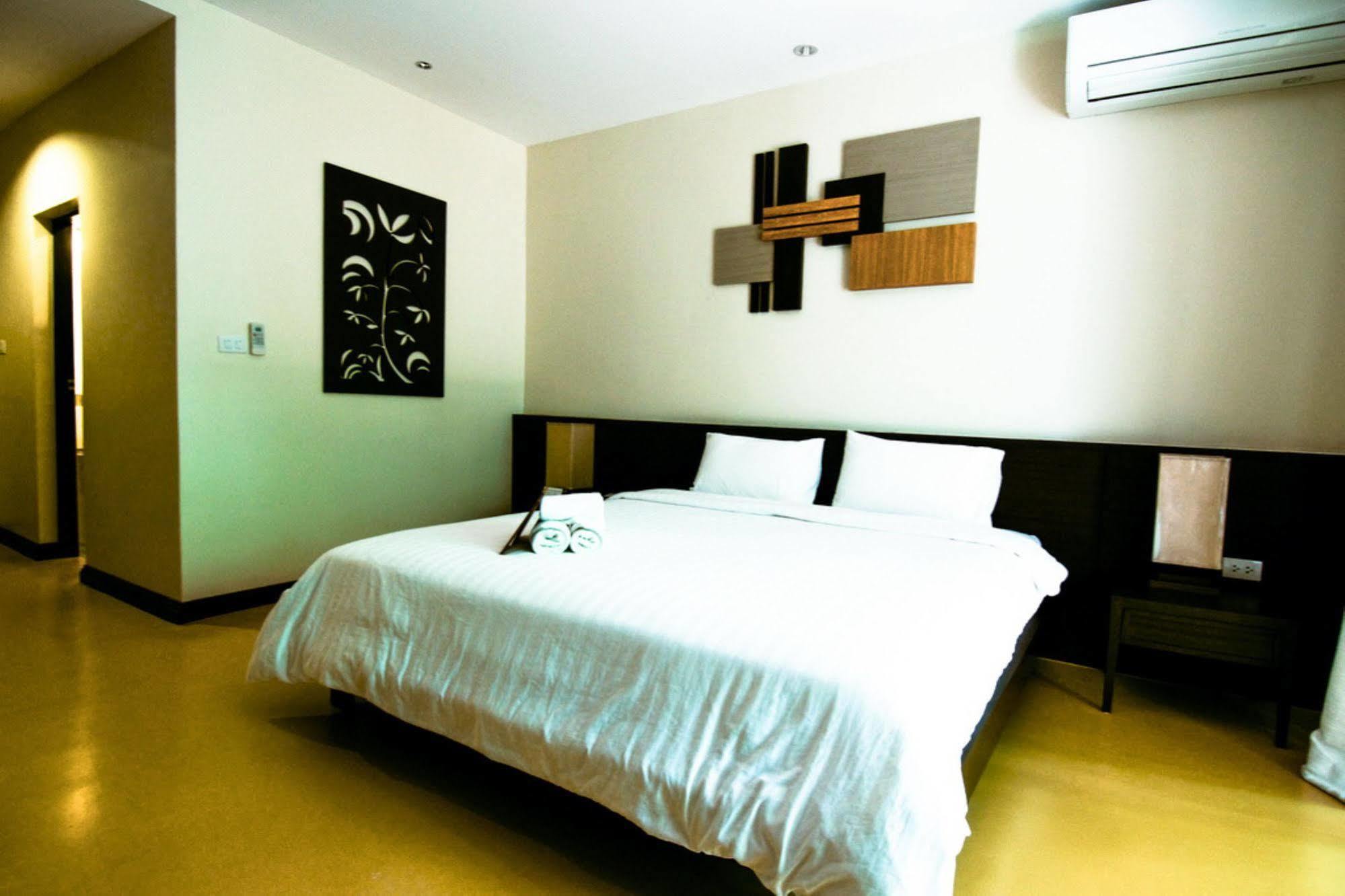 Chumphon Cabana Resort Exterior photo